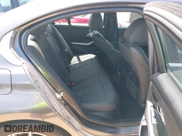 2020 BMW 3 Series 330i с VIN 3MW5R1J07L8B25648, выставлен на аукционе IAAI как лот 42130052 с пробегом 64 662 миль миль и . История ставок и продаж доступна на DreamBid. Изображение 8.