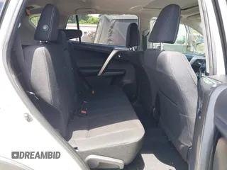 2018 Toyota RAV4 XLE с VIN JTMWFREV2JJ209236, выставлен на аукционе IAAI как лот 42290661 с пробегом 55 910 миль миль и . История ставок и продаж доступна на DreamBid. Изображение 8.