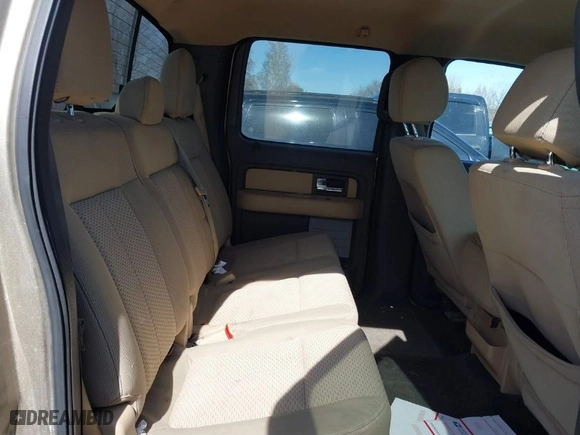 2014 Ford F-150 XL with VIN 1FTFW1ET7EKE55635, listed as a IAAI auction lot 41841231 with 263,240 mi miles. Bid and sale history available at carsss.com. Image 8.