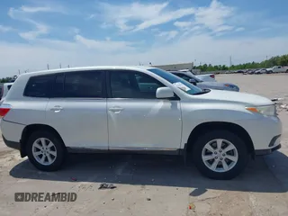 2013 Toyota Highlander with VIN 5TDZA3EH4DS041481, listed as a IAAI auction lot 42056940 with 113,427 mi miles and . Bid and sale history available at DreamBid. Image 13.