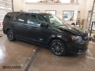 2019 Dodge Grand Caravan GT with VIN 2C4RDGEG2KR571072, listed as a IAAI auction lot 41864077 with 127,164 mi miles. Bid and sale history available at carsss.com. Image 1.