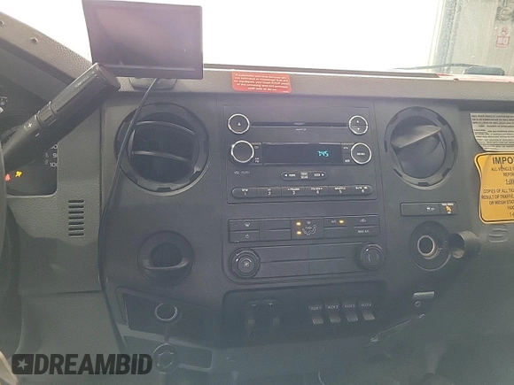 2015 Ford F-250 XL with VIN 1FD7X2B66FEC84863, listed as a IAAI auction lot 42791463 with 263,872 mi miles and . Bid and sale history available at DreamBid. Image 21.