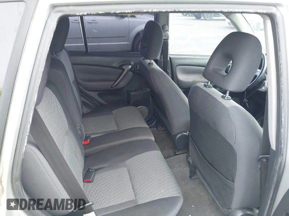 2005 Toyota RAV4 with VIN JTEGD20VX50047632, listed as a IAAI auction lot 41827122 with 214,716 mi miles. Bid and sale history available at carsss.com. Image 8.