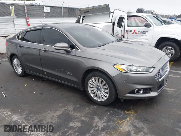 2013 Ford Fusion Titanium with VIN 3FA6P0SUXDR332271, listed as a IAAI auction lot 42174434 with 201,404 mi miles and . Bid and sale history available at DreamBid. Image 1.
