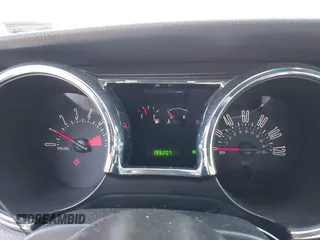 2008 Ford Mustang Deluxe with VIN 1ZVHT80N585151206, listed as a IAAI auction lot 42001372 with 199,207 mi miles and . Bid and sale history available at carsss.com. Image 7.