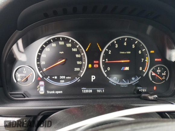2013 BMW M5 with VIN WBSFV9C59DD096273, listed as a Copart auction lot 64565464 with 122,028 mi miles and Salvage Title. Bid and sale history available at carsss.com. Image 9.