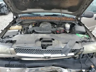 2003 Chevrolet Avalanche z VIN 3GNEC13T93G290660, wystawiony jako Copart lot #52621175 z przebiegiem 288 025 mil mil oraz Czysty tytuł • Clean title. Historia ofert i sprzedaży dostępna na DreamBid. Obrazek 11.