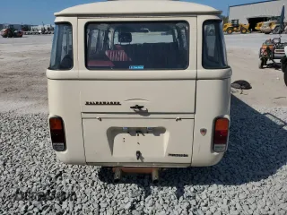 1994 Volkswagen EuroVan с VIN 9BWZZZ23ZPP027489, выставлен на аукционе Copart как лот 45354835 с пробегом 32 453 миль миль и Чистый • Clean title. История ставок и продаж доступна на DreamBid. Изображение 12.