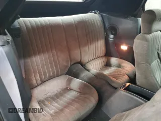 1994 Pontiac Firebird z VIN 2G2FS32S5R2245221, wystawiony jako Copart lot #41878715 z przebiegiem 148 854 mil mil oraz Szkoda całkowita • Salvage title. Historia ofert i sprzedaży dostępna na DreamBid. Obrazek 10.
