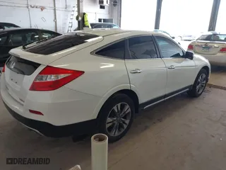 2014 Honda Crosstour EX-L with VIN 5J6TF2H58EL002246, listed as a IAAI auction lot 42086143 with 70,986 mi miles. Bid and sale history available at carsss.com. Image 4.