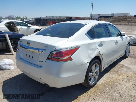 2014 Nissan Altima SV with VIN 1N4AL3AP7EN237402, listed as a IAAI auction lot 41960309 with 155,359 mi miles and . Bid and sale history available at DreamBid. Image 4.