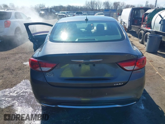 2015 Chrysler 200 Limited with VIN 1C3CCCAB1FN626906, listed as a IAAI auction lot 41644390 with 69,072 mi miles. Bid and sale history available at carsss.com. Image 16.