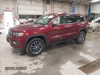 2018 Jeep Grand Cherokee Limited with VIN 1C4RJFBGXJC103685, listed as a IAAI auction lot 41758872 with 61,514 mi miles and . Bid and sale history available at DreamBid. Image 18.