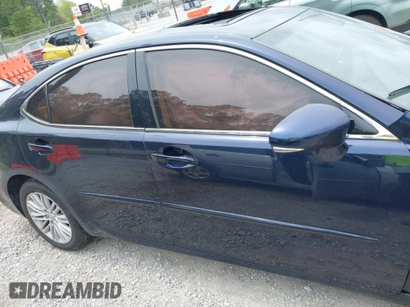 2016 Lexus ES 330 z VIN 58ABK1GG7GU025058, wystawiony jako IAAI lot #42072414 z przebiegiem 120 678 mil mil oraz . Historia ofert i sprzedaży dostępna na DreamBid. Obrazek 13.