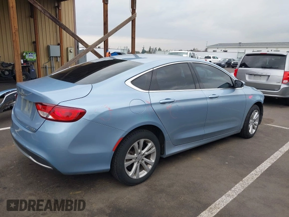 2015 Chrysler 200 Limited with VIN 1C3CCCAB6FN698328, listed as a IAAI auction lot 41776647 with 108,649 mi miles. Bid and sale history available at carsss.com. Image 4.