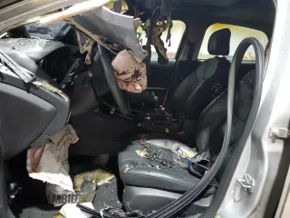 2017 Ford Focus Titanium с VIN 1FADP3N20HL274033, выставлен на аукционе Copart как лот 57295925 с пробегом Не указан миль и Списание • Salvage title. История ставок и продаж доступна на DreamBid. Изображение 7.