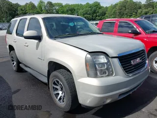 2007 GMC Yukon SLT z VIN 1GKFK13027R227688, wystawiony jako IAAI lot #42194480 z przebiegiem 216 311 mil mil oraz . Historia ofert i sprzedaży dostępna na DreamBid. Obrazek 1.