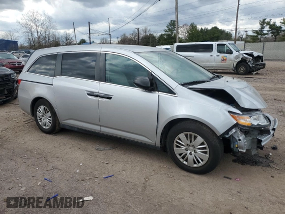 2014 Honda Odyssey LX с VIN 5FNRL5H26EB038147, выставлен на аукционе Copart как лот 50993035 с пробегом Не указан миль и Списание • Salvage title. История ставок и продаж доступна на DreamBid. Изображение 4.