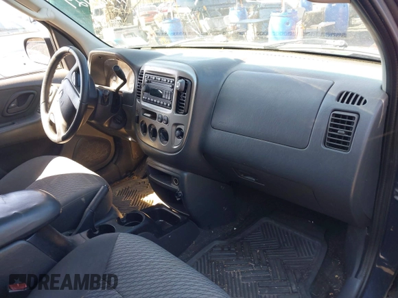 2004 Ford Escape XLT с VIN 1FMYU93144DA03445, выставлен на аукционе IAAI как лот 41983929 с пробегом 163 360 миль миль и . История ставок и продаж доступна на DreamBid. Изображение 5.