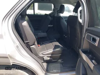 2021 Ford Explorer XLT with VIN 1FMSK7DH1MGC16346, listed as a IAAI auction lot 42029757 with 50,314 mi miles. Bid and sale history available at carsss.com. Image 8.