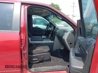 2007 Ford F-150 XLT z VIN 1FTPW12V37KC58717, wystawiony jako IAAI lot #42433497 z przebiegiem 226 006 mil mil oraz . Historia ofert i sprzedaży dostępna na DreamBid. Obrazek 5.