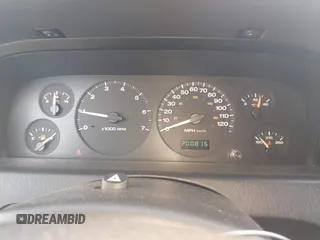 2002 Jeep Grand Cherokee Laredo with VIN 1J4GW48S22C131470, listed as a IAAI auction lot 42599375 with 200,815 mi miles and . Bid and sale history available at DreamBid. Image 7.