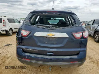 2017 Chevrolet Traverse LS z VIN 1GNKRFKD1HJ213571, wystawiony jako Copart lot #59207095 z przebiegiem Nie podano mil oraz Czysty tytuł • Clean title. Historia ofert i sprzedaży dostępna na DreamBid. Obrazek 6.