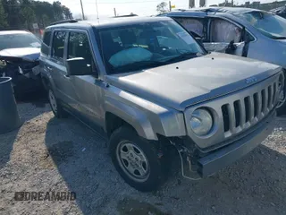 2017 Jeep Patriot Sport with VIN 1C4NJRBB7HD145143, listed as a IAAI auction lot 41541812 with 79,924 mi miles and . Bid and sale history available at DreamBid. Image 1.