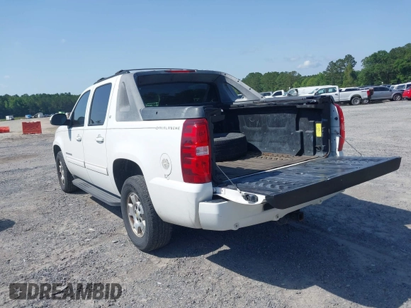 2012 Chevrolet Avalanche LT with VIN 3GNMCFE08CG207148, listed as a IAAI auction lot 42281392 with 184,219 mi miles and . Bid and sale history available at DreamBid. Image 3.
