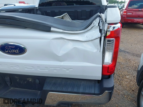 2018 Ford F-250 XL with VIN 1FT7W2B63JEB70397, listed as a IAAI auction lot 41637099 with 163,126 mi miles and . Bid and sale history available at DreamBid. Image 17.