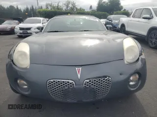 2008 Pontiac Solstice z VIN 1G2MC35B38Y120235, wystawiony jako Copart lot #53891325 z przebiegiem Nie podano mil oraz Szkody całkowita. Historia ofert i sprzedaży dostępna na DreamBid. Obrazek 5.
