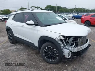 2021 Chevrolet TrailBlazer LT with VIN KL79MPS22MB151979, listed as a IAAI auction lot 41402770 with 54,382 mi miles. Bid and sale history available at carsss.com. Image 1.