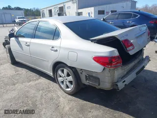 2005 Lexus ES 330 with VIN JTHBA30G555100804, listed as a IAAI auction lot 41595677 with 259,404 mi miles. Bid and sale history available at carsss.com. Image 3.