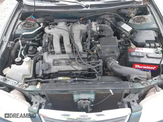 2001 Mazda 626 LX with VIN 1YVGF22D915241384, listed as a IAAI auction lot 41927705 with 231,801 mi miles. Bid and sale history available at carsss.com. Image 10.
