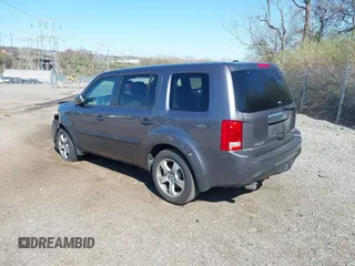 2015 Honda Pilot EX-L with VIN 5FNYF4H57FB007322, listed as a IAAI auction lot 41937314 with 298,739 mi miles and . Bid and sale history available at carsss.com. Image 3.