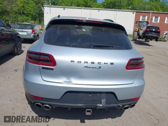 2015 Porsche Macan S z VIN WP1AB2A55FLB59381, wystawiony jako IAAI lot #42275358 z przebiegiem 196 237 mil mil oraz . Historia ofert i sprzedaży dostępna na DreamBid. Obrazek 16.