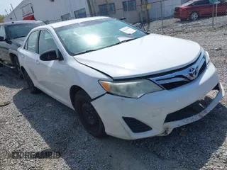 2014 Toyota Camry L with VIN 4T1BF1FK9EU864286, listed as a IAAI auction lot 41921249 with 154,122 mi miles. Bid and sale history available at carsss.com. Image 1.