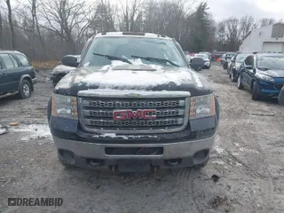2012 GMC Sierra 2500HD SLE with VIN 1GT220CG3CZ161275, listed as a IAAI auction lot 41083313 with 89,320 mi miles. Bid and sale history available at carsss.com. Image 12.