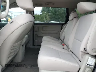 2017 Kia Sedona LX with VIN KNDMB5C1XH6221434, listed as a Copart auction lot 72775384 with 235,807 mi miles and Clean Title. Bid and sale history available at carsss.com. Image 11.
