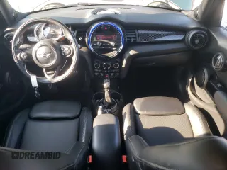 2016 MINI Hardtop 4 Door S z VIN WMWXU3C51G2D31535, wystawiony jako Copart lot #42832355 z przebiegiem 95 458 mil mil oraz Szkoda całkowita • Salvage title. Historia ofert i sprzedaży dostępna na DreamBid. Obrazek 8.
