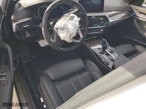 2019 BMW 5 Series 530i xDrive with VIN WBAJA7C50KG912491, listed as a Copart auction lot 83329054 with 0 mi miles and Salvage Title. Bid and sale history available at carsss.com. Image 8.