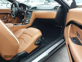 2014 Maserati GranTurismo Sport с VIN ZAM45MMA4E0078412, выставлен на аукционе IAAI как лот 42239631 с пробегом 31 392 миль миль и . История ставок и продаж доступна на DreamBid. Изображение 5.