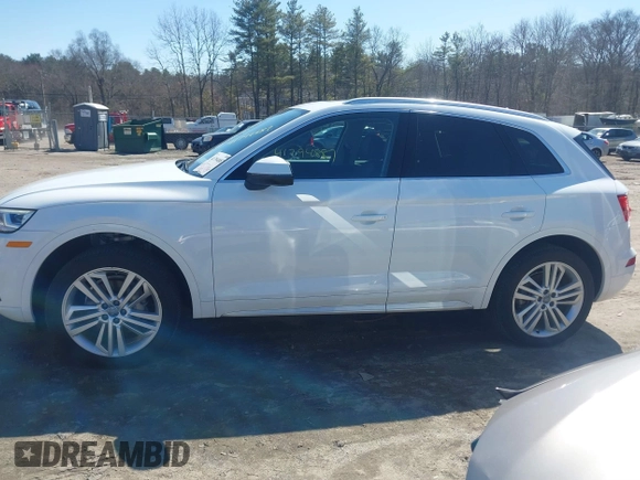 2018 Audi Q5 Premium Plus with VIN WA1BNAFY2J2082584, listed as a IAAI auction lot 41794887 with 53,877 mi miles. Bid and sale history available at carsss.com. Image 14.