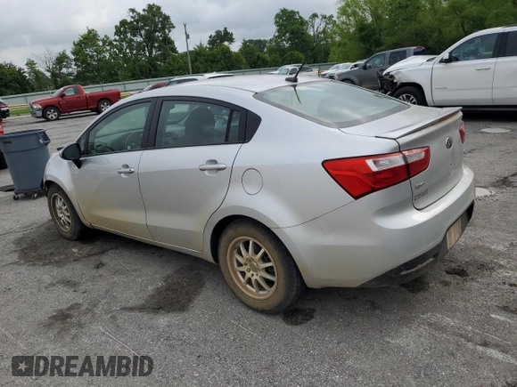 2013 Kia Rio LX z VIN KNADM4A35D6280066, wystawiony jako Copart lot #57293585 z przebiegiem 129 281 mil mil oraz Szkoda całkowita • Salvage title. Historia ofert i sprzedaży dostępna na DreamBid. Obrazek 2.