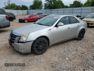 2008 Cadillac CTS RWD z VIN 1G6DF577680164576, wystawiony jako Copart lot #55691945 z przebiegiem 112 015 mil mil oraz Szkoda całkowita • Salvage title. Historia ofert i sprzedaży dostępna na DreamBid. Obrazek 1.