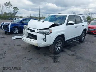 2019 Toyota 4Runner SR5 with VIN JTEBU5JR9K5649336, listed as a IAAI auction lot 41630764 with 88,451 mi miles. Bid and sale history available at carsss.com. Image 17.