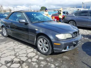 2006 BMW 3 Series 325Ci with VIN WBABW33406PX87925, listed as a IAAI auction lot 41524395 with 176,123 mi miles. Bid and sale history available at carsss.com. Image 1.
