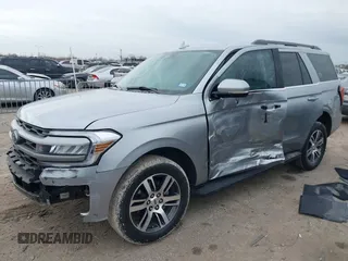 2024 Ford Expedition XLT with VIN 1FMJU1H86REA23139, listed as a IAAI auction lot 41429165 with 14,540 mi miles. Bid and sale history available at carsss.com. Image 17.
