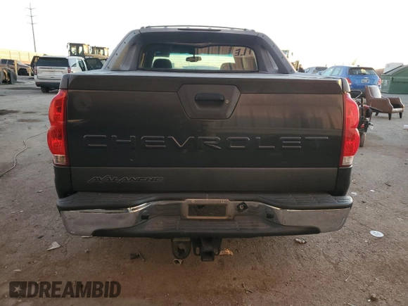 2005 Chevrolet Avalanche Z66 с VIN 3GNEC12Z85G217000, выставлен на аукционе Copart как лот 86551634 с пробегом Не указан миль и Списание • Salvage title. История ставок и продаж доступна на DreamBid. Изображение 6.