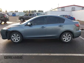 2013 Mazda Mazda3 i Sport with VIN JM1BL1UP2D1749251, listed as a IAAI auction lot 41494065 with 134,037 mi miles. Bid and sale history available at carsss.com. Image 14.